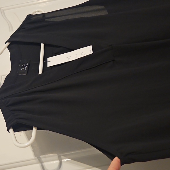 NWT Vici Black Sleeveless Blouse - Picture 4 of 11